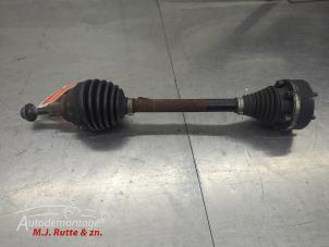 O210392 Gebruikte cardanas links-voor (vwa) Volkswagen Golf
