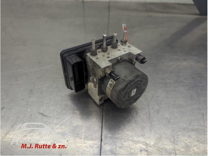 Gebruikte ABS Pomp Renault Trafic O210400