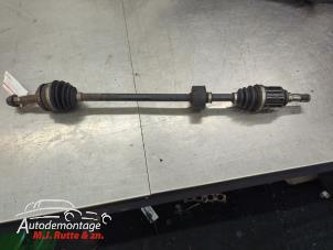 O210466 Gebruikte steekas rechts-voor Toyota Yaris
