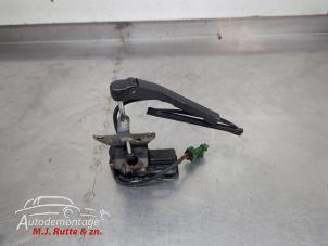 O210476 Gebruikte koplampwisser motor Saab 9-5