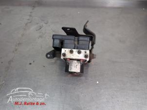 O210529 Gebruikte abs pomp Suzuki Swift
