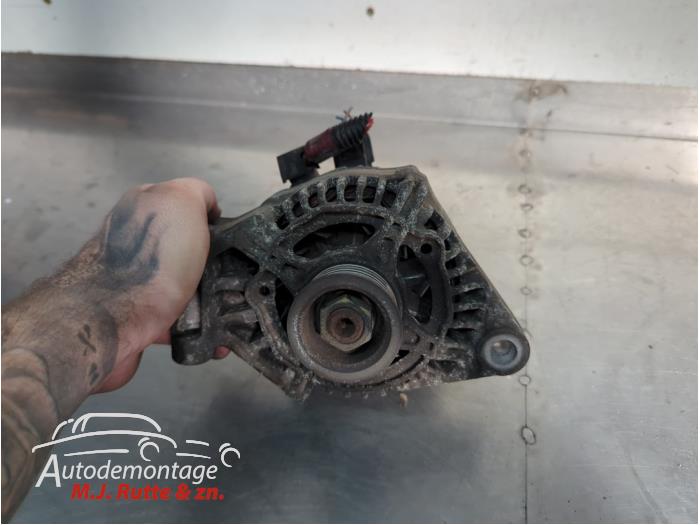 Gebruikte Dynamo Ford Focus O210537