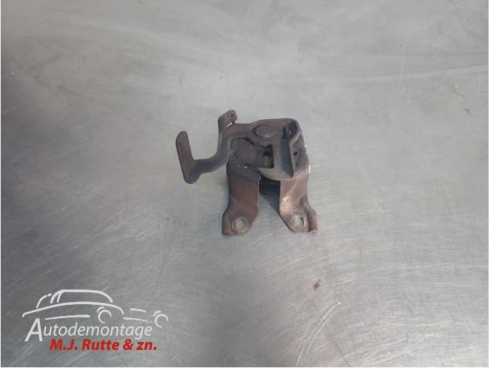 Gebruikte Motorkap Slotmechaniek Suzuki Alto O210616