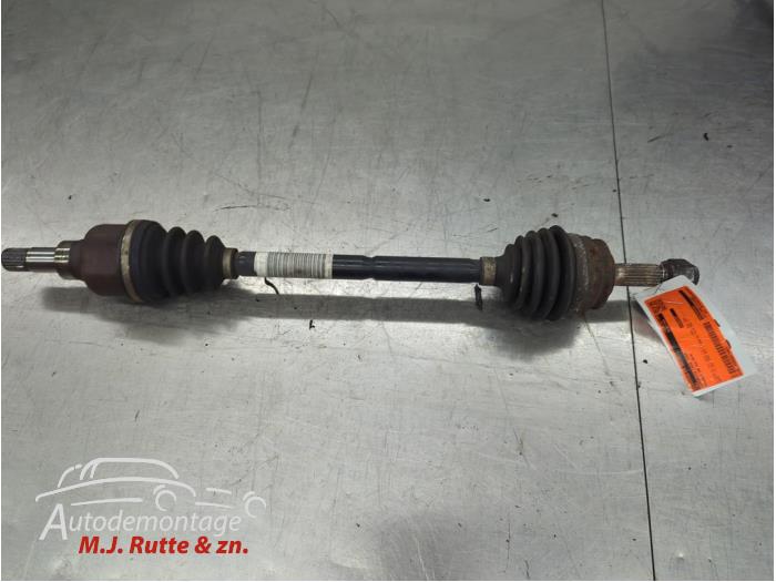 Gebruikte Cardanas links-voor (VWA) Peugeot 208 O210652