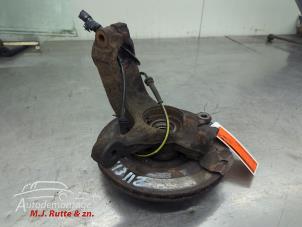 O210678 Gebruikte asschenkel links-voor Peugeot 107