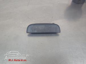 O210691 Gebruikte portiergreep 4deurs links-voor Suzuki Alto