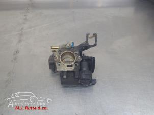 O210703 Gebruikte gasklephuis Opel Corsa