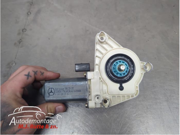 Gebruikte Motor electrisch raam Mercedes A-Klasse O210758