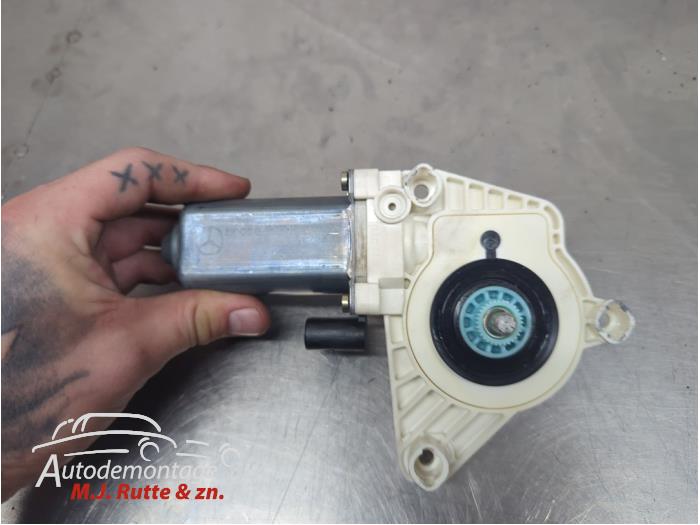 Gebruikte Motor electrisch raam Mercedes A-Klasse O210759
