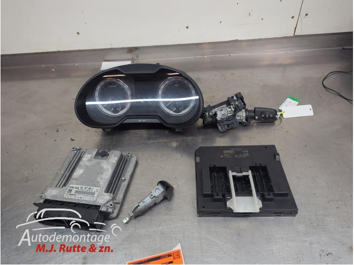 Gebruikte Contactslot + computer Skoda Octavia O210783