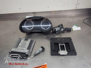 O210783 Gebruikte contactslot + computer Skoda Octavia