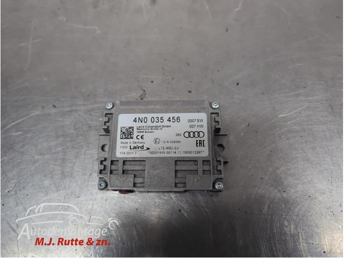 Gebruikte Antenne Versterker Skoda Octavia O210784