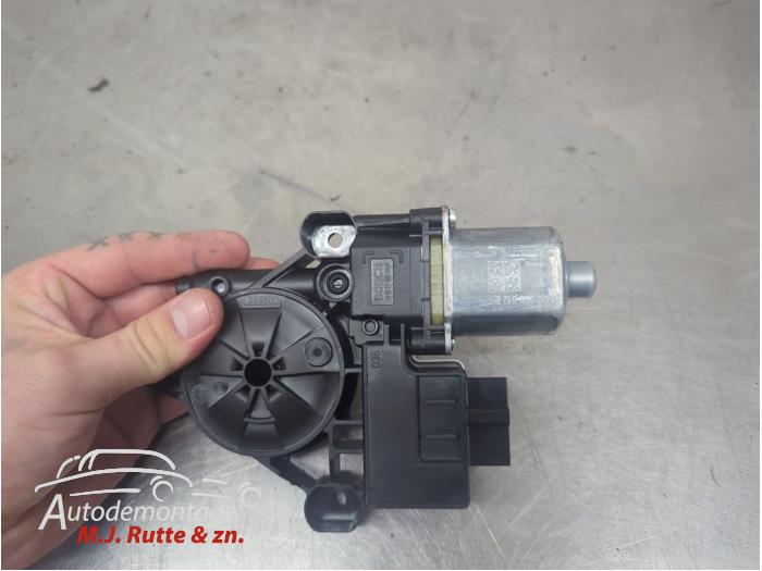Gebruikte Motor electrisch raam Skoda Octavia O210810