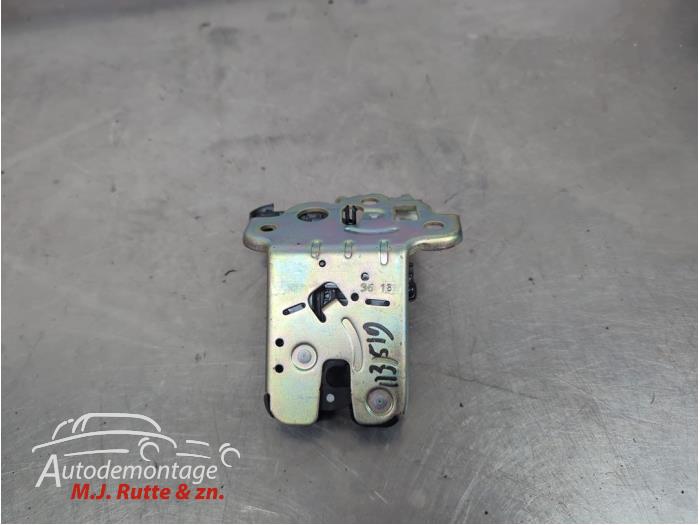 Gebruikte Slotmechaniek Achterklep Skoda Octavia O210830