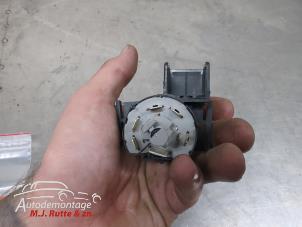 O210842 Gebruikte elektrisch deel contactslot Suzuki Wagon R+
