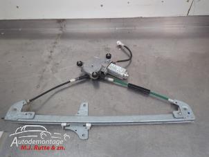 O210843 Gebruikte ruitmechaniek 4deurs rechts-voor Suzuki Wagon R+