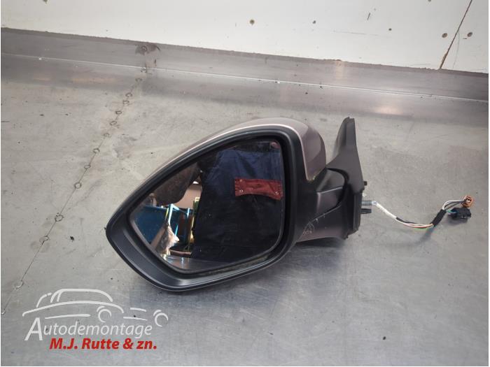 Gebruikte Spiegel Buiten links Peugeot 208 O210861