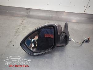 O210861 Gebruikte buitenspiegel links Peugeot 208