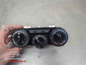 O210869 Gebruikte chaufage bedieningspaneel Peugeot 208