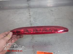 O210873 Gebruikte extra remlicht midden Peugeot 208
