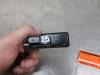Gebruikte Schakelaar achterklep Peugeot 208 O210875