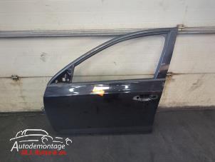 O210888 Gebruikte portier 4deurs links-voor Skoda Octavia
