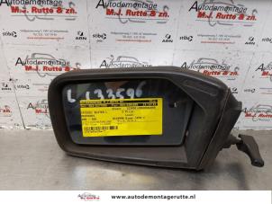 O84324 Gebruikte spiegel buiten links Mercedes 200 - 500