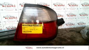 O95152 Gebruikte achterlicht rechts Nissan Primera