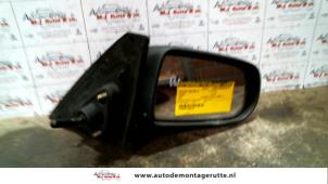 O87071 Gebruikte buitenspiegel rechts Mazda 323