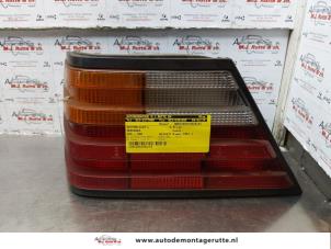 O92762 Gebruikte achterlicht links Mercedes 200 - 500