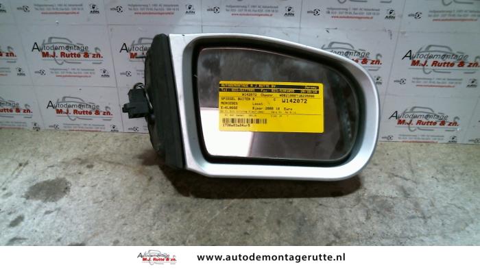 Gebruikte Spiegel Buiten rechts Mercedes E-Klasse O86569