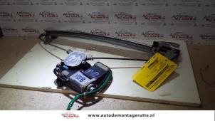 O79440 Gebruikte raammechaniek 4deurs rechts-voor Mitsubishi Galant