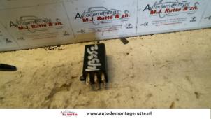O105072 Gebruikte relais Mercedes 260SE-600SEL