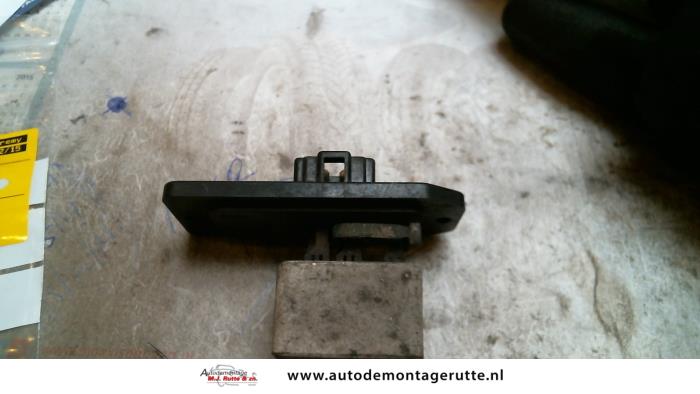 Gebruikte Kachel Weerstand Mitsubishi Lancer O131301