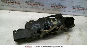 O82965 Gebruikte slotmechaniek portier 4deurs links-voor Fiat Stilo