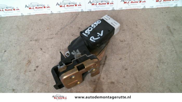 Gebruikte Deurslot Mechaniek 4Deurs rechts-voor Mitsubishi Space Star O83775