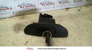 O92193 Gebruikte handgreep achterklep Renault Megane Scenic