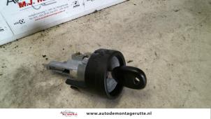 O114219 Gebruikte sleutel+contactslot Subaru Impreza