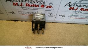 O105070 Gebruikte relais Mercedes 260SE-600SEL