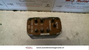 O105094 Gebruikte relais Mercedes 260SE-600SEL
