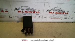 O105081 Gebruikte relais Mercedes 260SE-600SEL