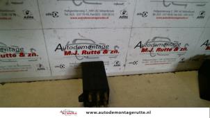 O105085 Gebruikte relais Mercedes 260SE-600SEL