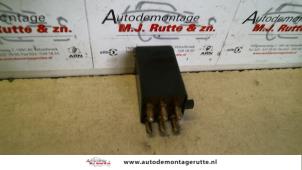 O105087 Gebruikte relais Mercedes 260SE-600SEL