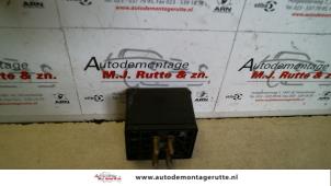 O105118 Gebruikte relais Mercedes 280SL-500SLC