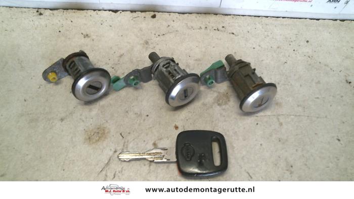 Gebruikte Achterslot Cilinder Nissan Micra O92433