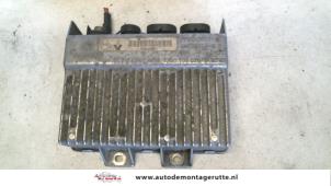 O71602 Gebruikte xenon module Renault Safrane