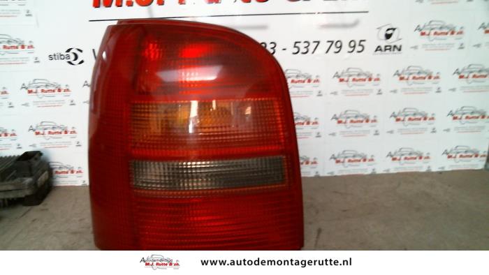 Gebruikte Achterlicht links Audi A4 O92526