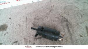 O115131 Gebruikte ruitensproeierpomp voor Mercedes 190E/D