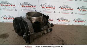 O122289 Gebruikte gasklephuis Ford Courier