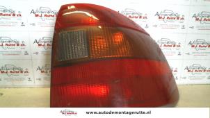 O94545 Gebruikte achterlicht rechts Opel Astra